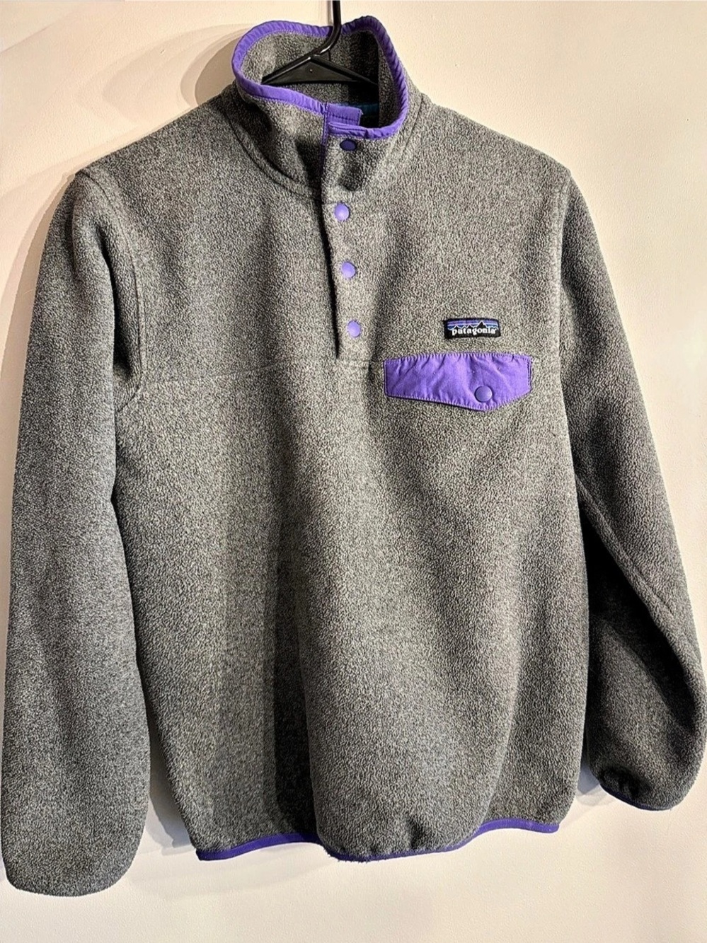 Patagonia Synchilla Women's Gray & Purple Fleece Size XS
